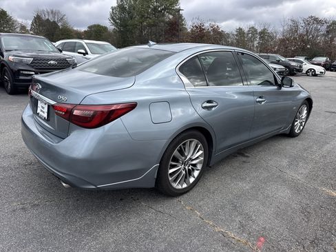 Used 2018 INFINITI Q50 Luxe w/ Essential Package (3.0T Luxe) image 7
