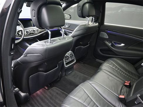 Used 2016 Mercedes-Benz S 550 Sedan image 10
