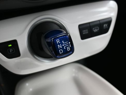 Used 2018 Toyota Prius Prime Plus image 26