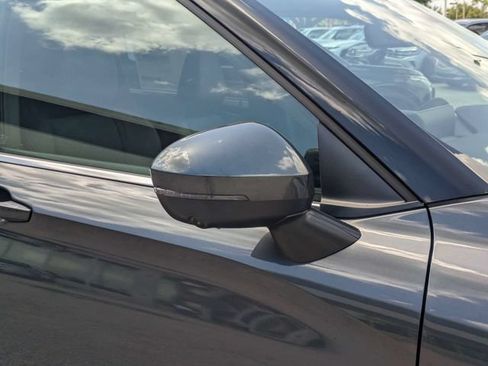 New 2026 Mitsubishi Outlander SE FWD image 12