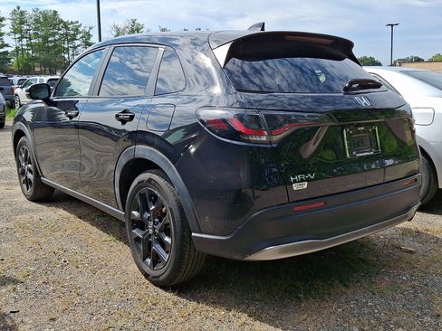 Used 2024 Honda HR-V Sport image 4