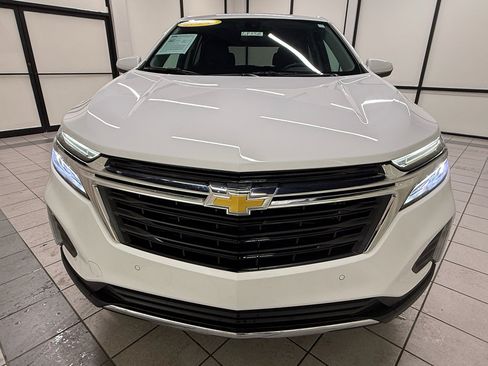 Certified 2024 Chevrolet Equinox LT FWD image 12