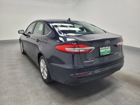 Used 2020 Ford Fusion SE image 5