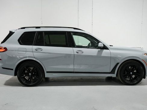 Used 2023 BMW X7 xDrive40i w/ Executive Package image 7