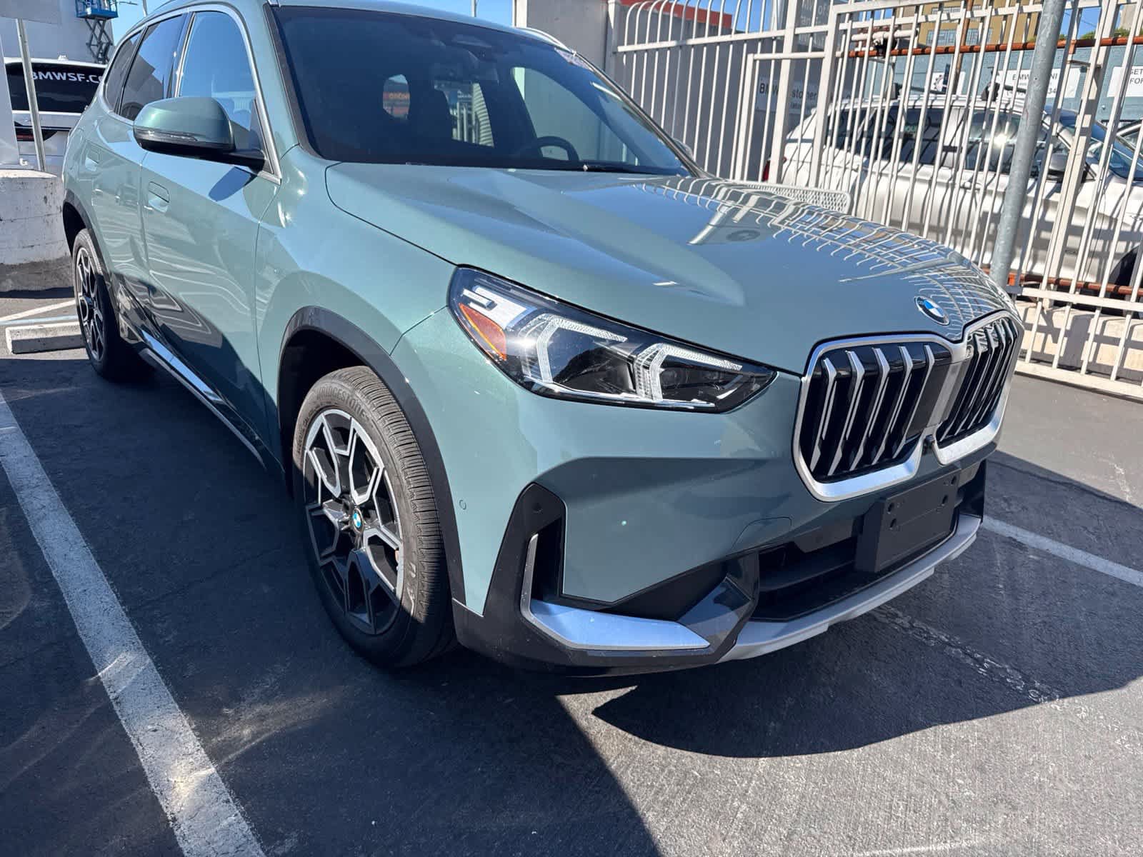 Used 2025 BMW X1 xDrive28i AWD/4WD image 4