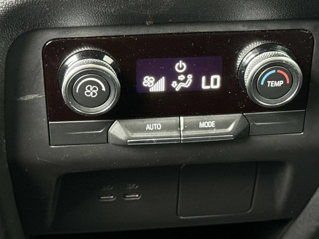 Used 2026 Buick Enclave Sport Touring FWD image 19