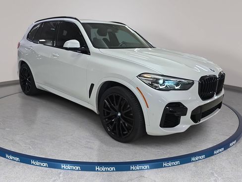 Used 2023 BMW X5 xDrive40i w/ M Sport Package AWD/4WD image 3