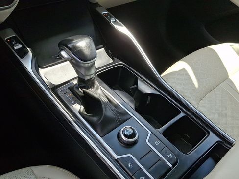 Used 2021 Kia Sorento S w/ Panoramic Sunroof Package FWD image 16