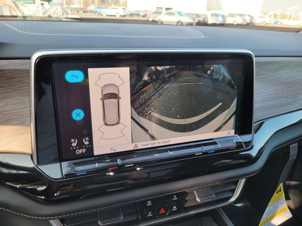 New 2025 Volkswagen Atlas SEL AWD/4WD image 18