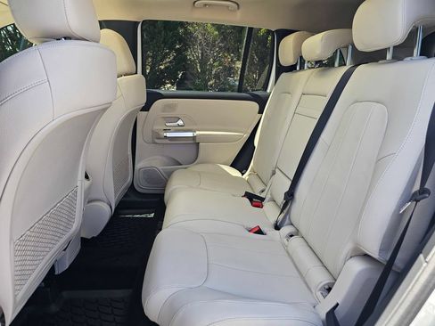 Used 2026 Mercedes-Benz GLB 250 image 19