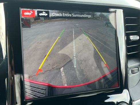 Used 2024 RAM 2500 Big Horn w/ Sport Appearance Package image 22