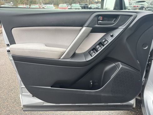 Used 2015 Subaru Forester 2.5i Premium w/ All-Weather Package image 22