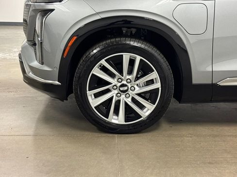 New 2026 Cadillac Vistiq Luxury image 10