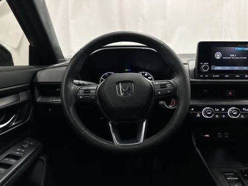Used 2023 Honda CR-V Sport image 15