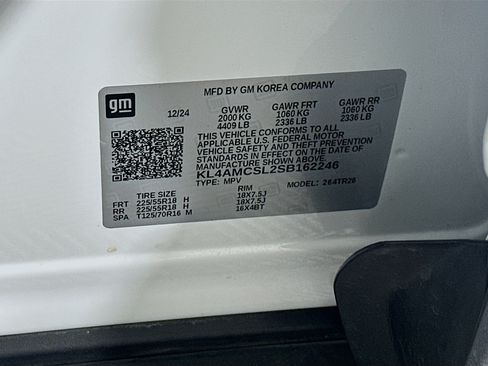 Used 2025 Buick Encore GX Preferred AWD/4WD image 12