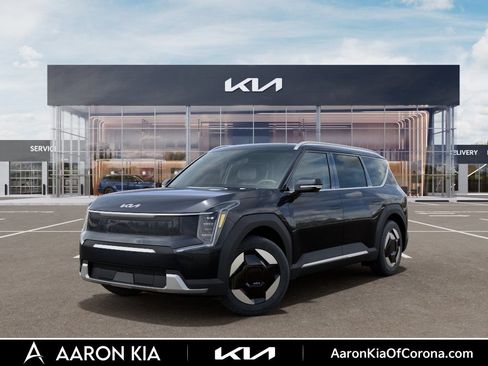 New 2026 Kia EV9 Wind AWD/4WD image 1
