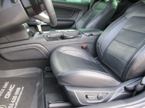 Used 2021 Ford Mustang GT Premium w/ Equipment Group 401A image 13