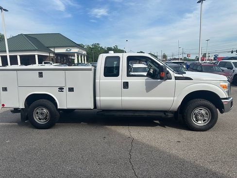 Used 2015 Ford F250 XL w/ Power Equipment Group AWD/4WD image 5