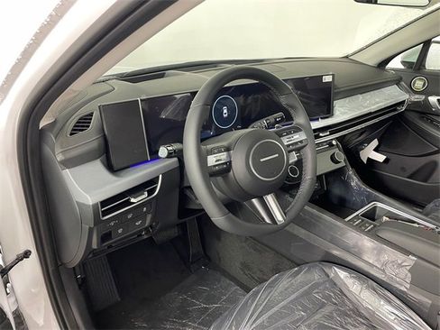 New 2025 Hyundai Sonata Limited image 2