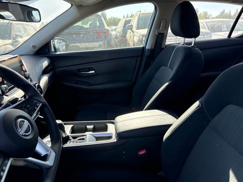 Used 2025 Nissan Sentra SV FWD image 19