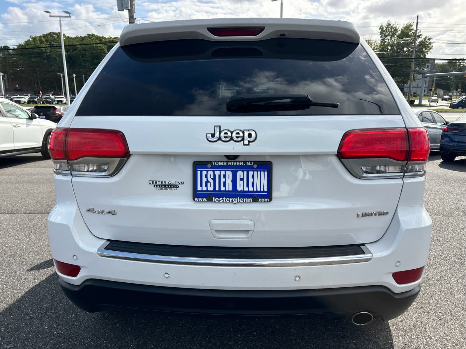 Used 2018 Jeep Grand Cherokee Limited AWD/4WD image 29