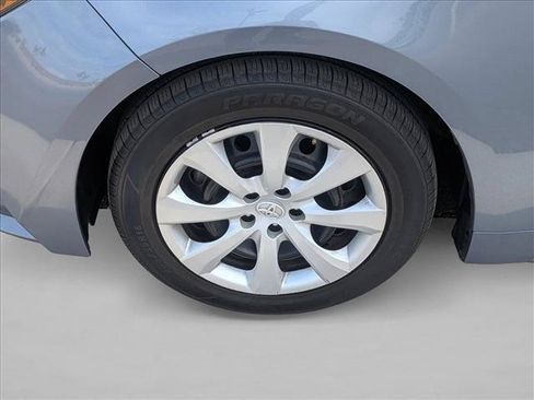 Used 2024 Toyota Corolla LE FWD image 29