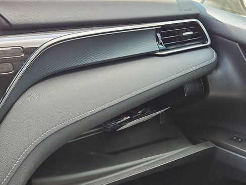 Used 2021 Toyota Camry SE image 50