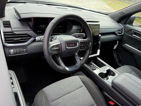 New 2026 GMC Acadia Elevation image 3