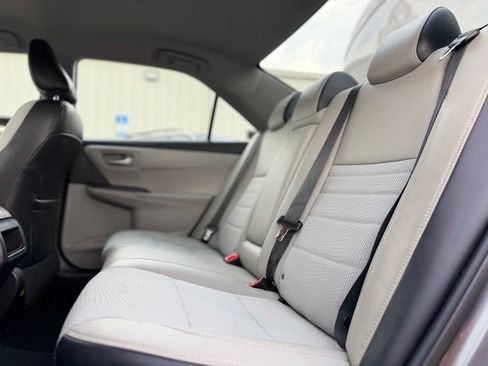 Used 2017 Toyota Camry SE FWD image 21