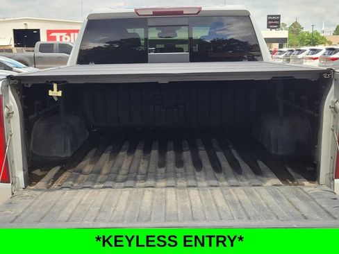 Used 2022 Chevrolet Silverado 1500 LTZ w/ LTZ Convenience Package II AWD/4WD image 10