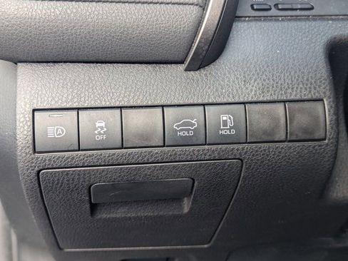 Used 2021 Toyota Camry LE image 21