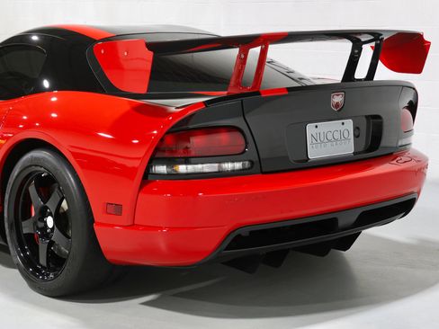 Used 2008 Dodge Viper SRT-10 w/ Competition Group image 28