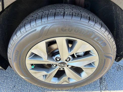 Used 2025 Kia Sportage SX Prestige image 20