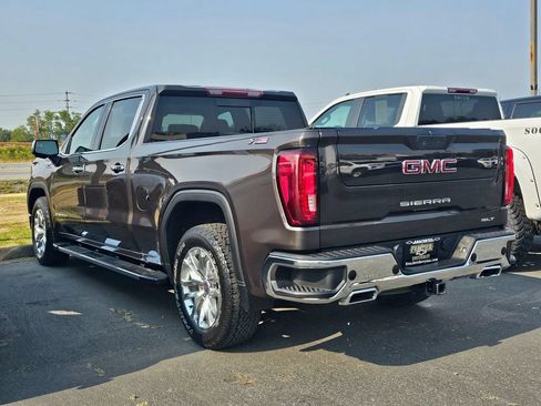 Used 2021 GMC Sierra 1500 SLT w/ SLT Premium Package AWD/4WD image 5