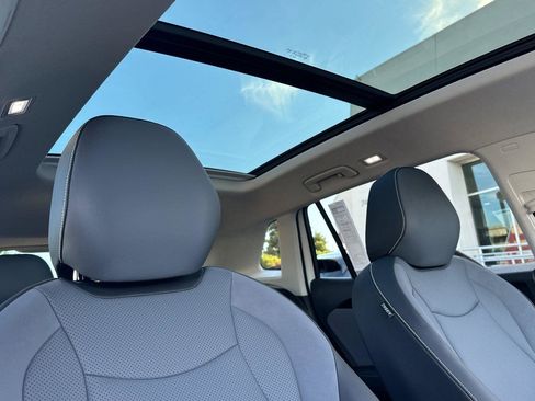 New 2026 Volkswagen Tiguan SE image 16