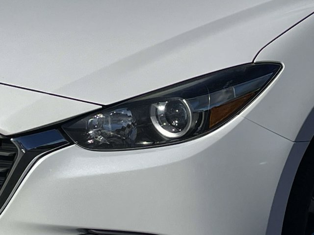 Used 2018 MAZDA MAZDA3 Touring FWD image 7