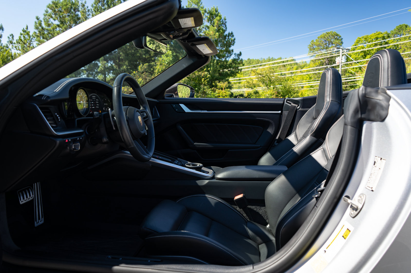 Used 2022 Porsche 911 Turbo S AWD/4WD image 35