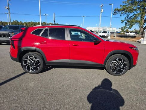 New 2026 Chevrolet Trax RS FWD image 6