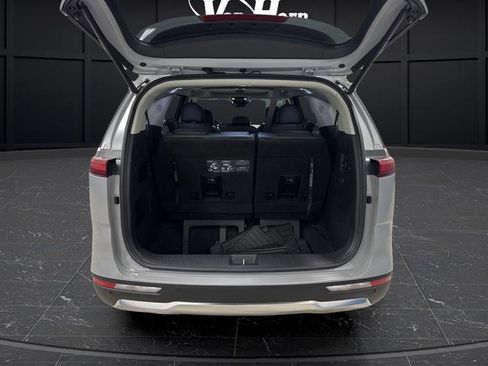 Used 2024 Kia Carnival SX Prestige FWD image 15