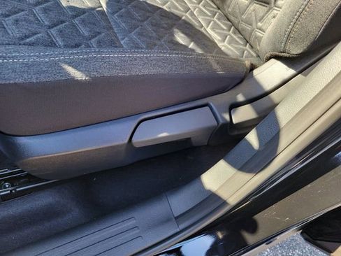 New 2026 Nissan Kicks SV image 9