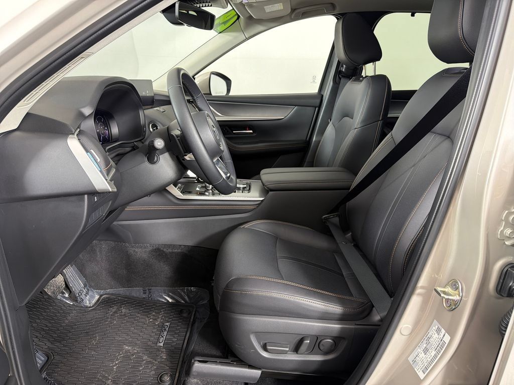 Used 2024 MAZDA CX-90 Plug-In Hybrid w/ Preferred AWD/4WD image 20