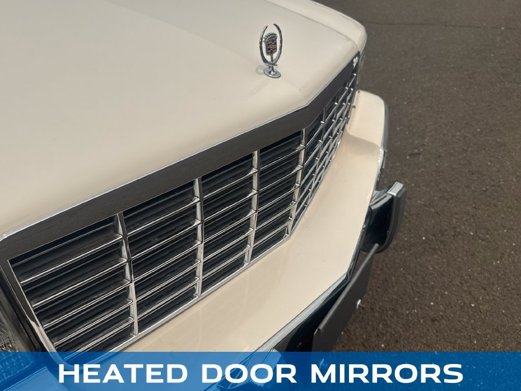 Used 1995 Cadillac Fleetwood Brougham RWD image 34
