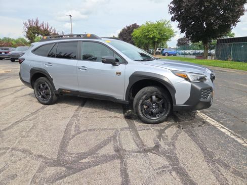 Certified 2024 Subaru Outback Wilderness AWD/4WD image 3