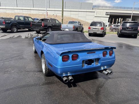 Used 1991 Chevrolet Corvette Convertible image 6
