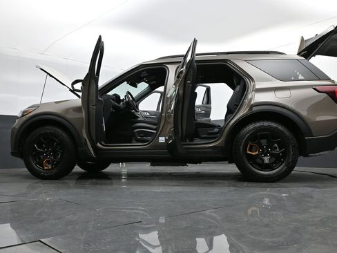 New 2026 Ford Explorer Tremor w/ Tremor Convenience Package image 38