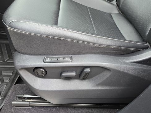 Used 2022 Volkswagen Atlas SEL R-Line image 18