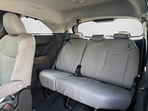 Certified 2026 Toyota Sienna XLE image 26