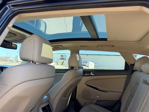 Used 2018 Hyundai Tucson Limited w/ Ultimate Package 02 image 9