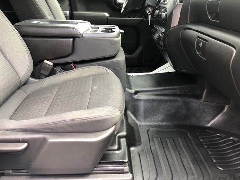 Used 2020 Chevrolet Silverado 2500 W/T w/ Gooseneck/5TH Wheel Package image 29