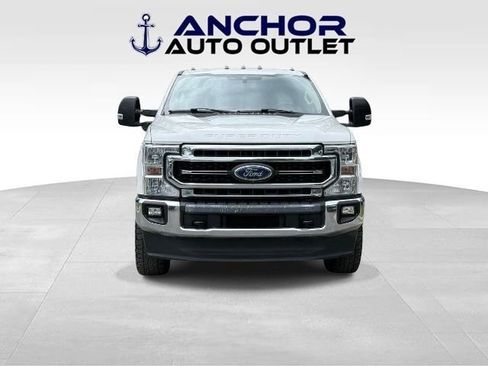Used 2020 Ford F250 Lariat w/ Lariat Ultimate Package AWD/4WD image 2